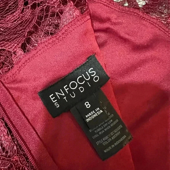 ENFOCUS STUDIO BURGUNDY RED LACE SHEATH MIDI DRESS  CUFFSLEEVE  SIZE8 MEDIUM NWT - Picture 8 of 14
